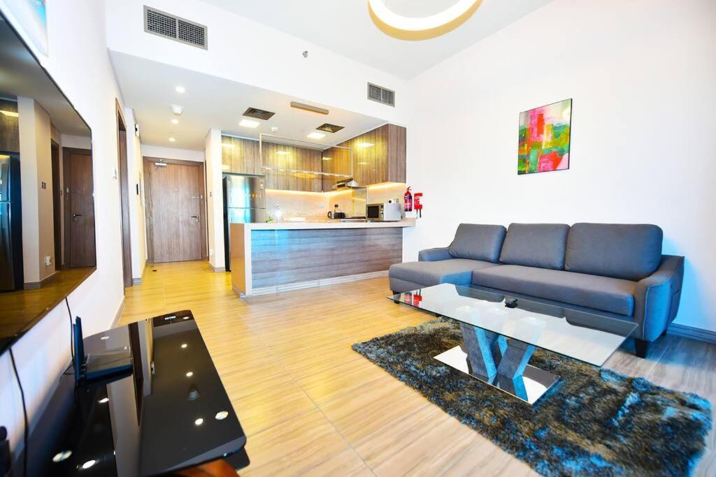 Apartment Brand New 1 Bed In A Luxury Tower In Jlt, Hfz